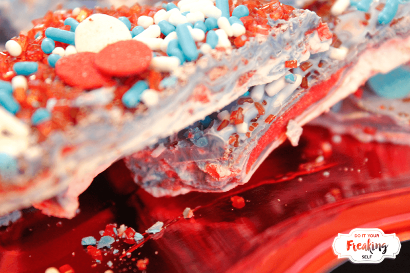 Make this fun patriotic firecracker bark with pop rocks for an great surprise! Great for 4th of July, Memorial Day and Team USA parties!