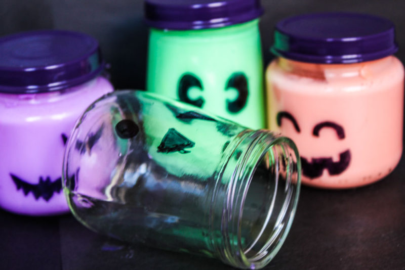 Create your own borax free Halloween Glow in the Dark Slime with only 3 ingredients! Fun for everyone and great for non-candy halloween favors!