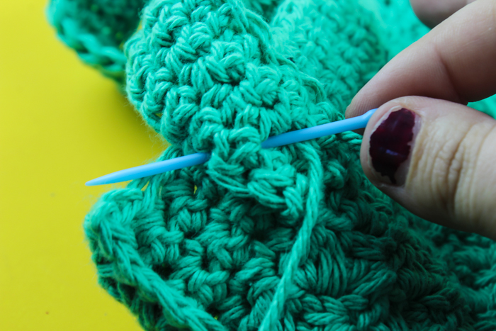 If you're looking for a quick and fashionable summer project, check out this beginner crochet beach bag using the suzette stitch.