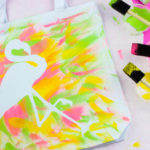 Be a flamingo in a flock of pigeons with the cute DIY Flamingo stencil tote bag! A fun weekend or crafternoon project for all ages with a simple freezer paper stencil! - Flamingo | Abstract Tote Bag | Party Crafts | Market Bag | Summer Tote
