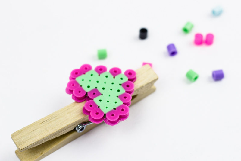 DIY Valentines Bag Clips are a fun and engaging way to add charm and festive touches to your kitchen organization efforts! | #perlerbead #pattern #valentinescrafts